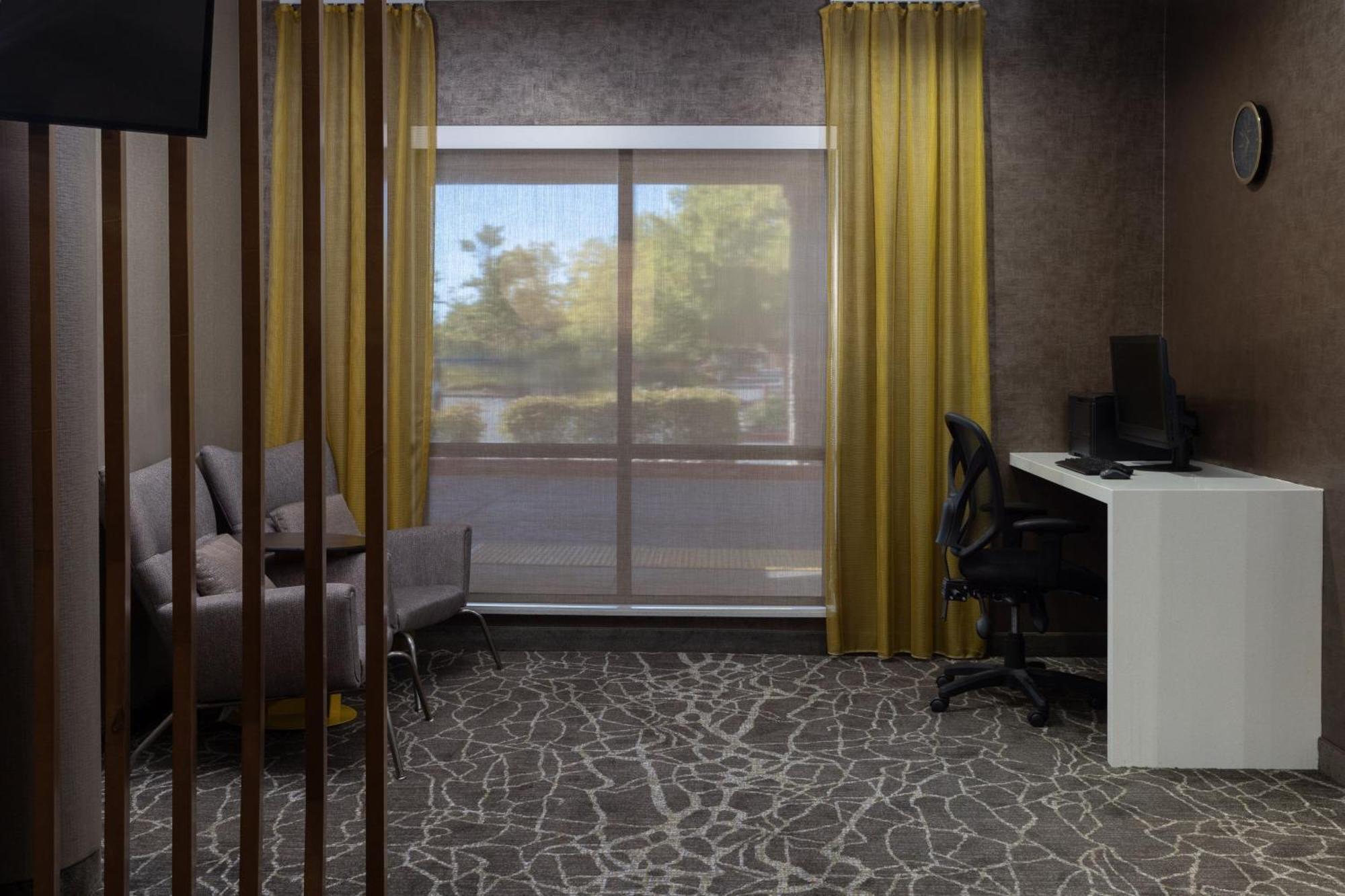 Springhill By Marriott Sacramento Hotel